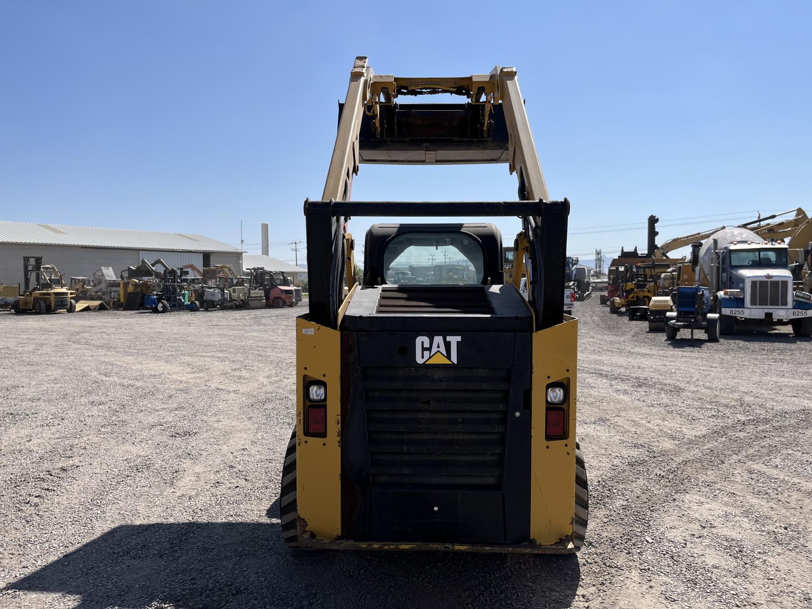 ./imagenes/INVOICE/2019/16437/MINI CATERPILLAR 262D (18).JPG